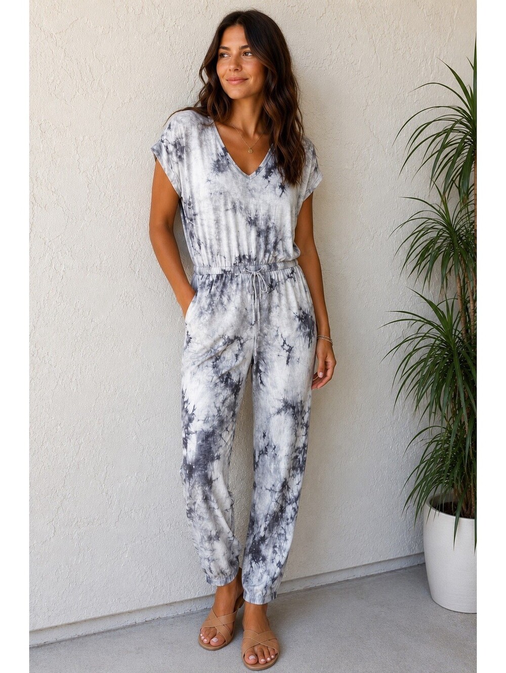 Week & Casual Women's M Tie Dye Elastic Waist Loose Jumpsuit Romper V Neck Gray.